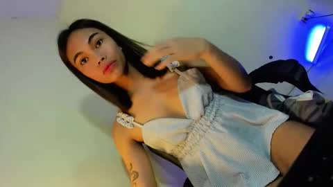 Snapshot of im_urlollipopgirl chatting on 04-26-26, 12:58 Lolly online show from 04-26-26, 12:58