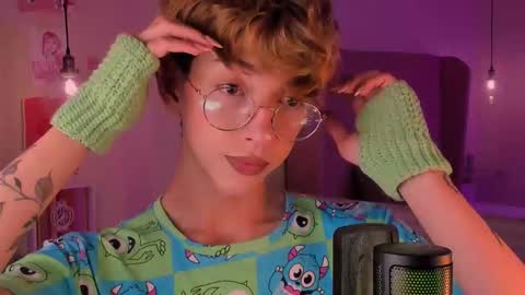 Snapshot of imdamiano chatting on 09-23-25, 07:06 Damiano online show from 09-23-25, 07:06