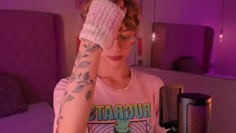 Snapshot of imdamiano chatting on 10-22-25, 09:58 Damiano online show from 10-22-25, 09:58