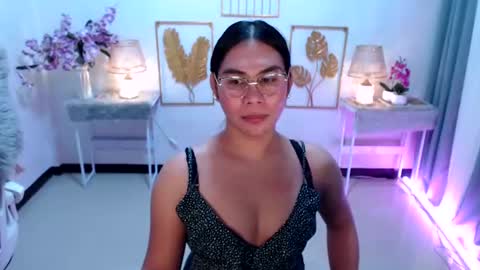 Snapshot of imdestined_foryou chatting on 12-25-24, 10:39 Ashley online show from 12-25-24, 10:39