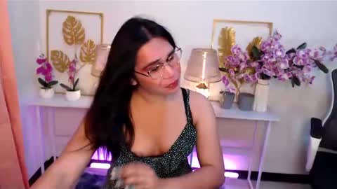 Snapshot of imdestined_foryou chatting on 01-07-25, 08:10 Ashley online show from 01-07-25, 08:10