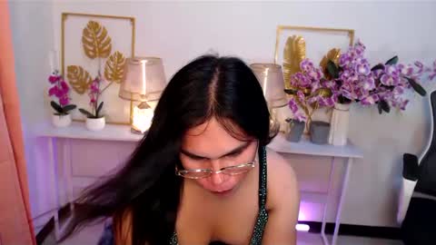 Snapshot of imdestined_foryou chatting on 01-07-25, 11:14 Ashley online show from 01-07-25, 11:14