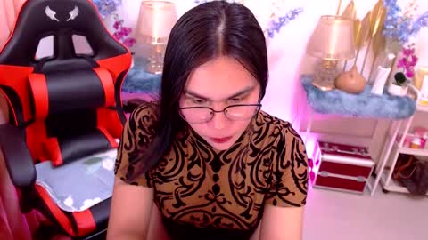 Snapshot of imdestined_foryou chatting on 02-12-25, 11:51 Ashley online show from 02-12-25, 11:51