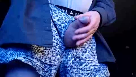 Iminyourroom online show from 10-30-25, 08:49