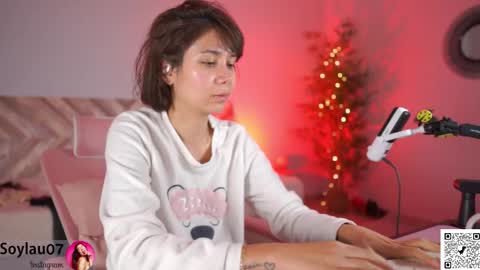 Snapshot of imjess_ chatting on 01-06-26, 04:49 imjess_ online show from 01-06-26, 04:49