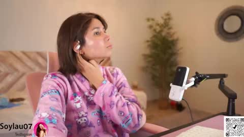 Snapshot of imjess_ chatting on 01-19-26, 04:27 imjess_ online show from 01-19-26, 04:27