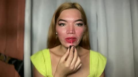 Mika online show from 02-06-26, 11:24