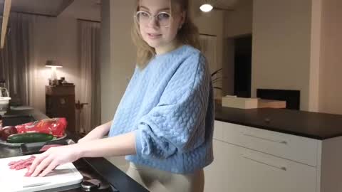 ImKeira online show from 01-28-25, 07:53