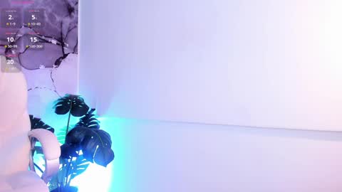 Leana online show from 02-20-25, 12:19