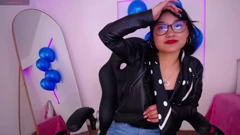 Snapshot of imlilit chatting on 02-17-26, 05:37 Lilit online show from 02-17-26, 05:37