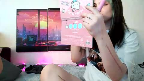 Sam and Jen online show from 10-24-25, 04:09