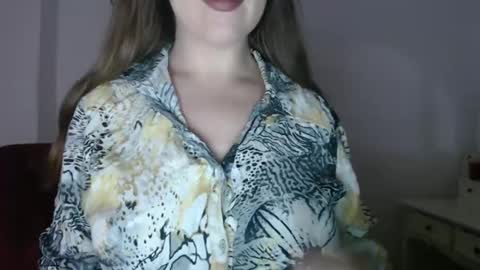 Snapshot of immouss chatting on 12-16-24, 09:41 Pola online show from 12-16-24, 09:41