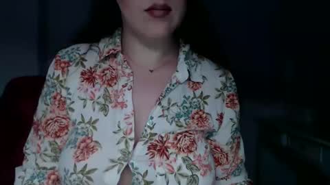 Snapshot of immouss chatting on 10-27-25, 09:41 Pola online show from 10-27-25, 09:41