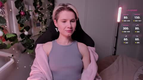 Mia online show from 01-08-25, 05:15