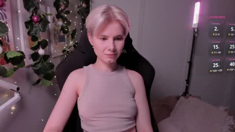 Mia online show from 01-11-25, 05:29