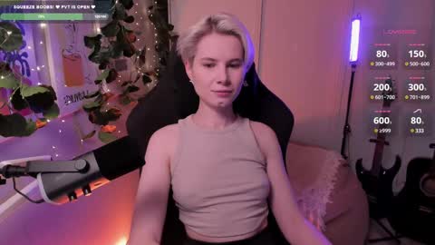 Mia online show from 02-15-25, 01:05