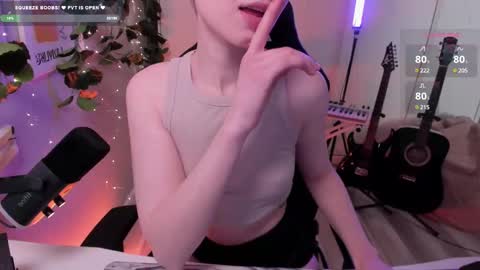 Mia online show from 02-18-25, 12:49