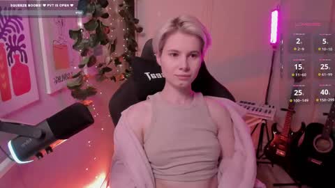 Mia online show from 02-28-25, 12:52