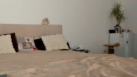 Snapshot of imogensy chatting on 01-17-26, 04:43 my name Imo Fansly online show from 01-17-26, 04:43