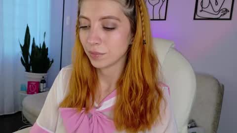 Snapshot of imsiennabellucci chatting on 10-07-25, 09:45 Sienna online show from 10-07-25, 09:45