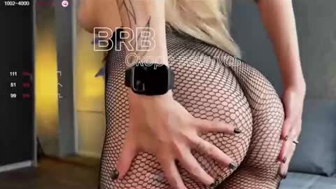 Snapshot of imtaya chatting on 10-17-25, 09:12 Taya online show from 10-17-25, 09:12