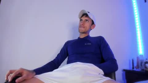 Snapshot of imven980 chatting on 12-14-24, 10:18 imven980 online show from 12-14-24, 10:18