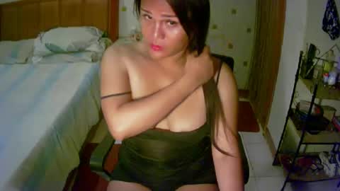 Snapshot of imyourfantasy10 chatting on 02-13-25, 02:01 charmel online show from 02-13-25, 02:01