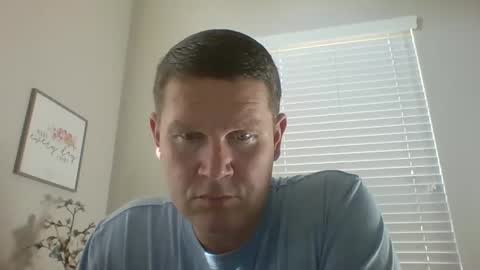 Snapshot of in2play4real chatting on 12-18-24, 05:00 In2Play online show from 12-18-24, 05:00