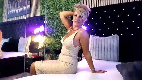 inanna_ishtar1 online show from 10-12-25, 09:30