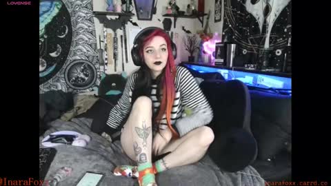 Snapshot of inarafoxxx chatting on 01-21-25, 09:25 Inarafoxx online show from 01-21-25, 09:25