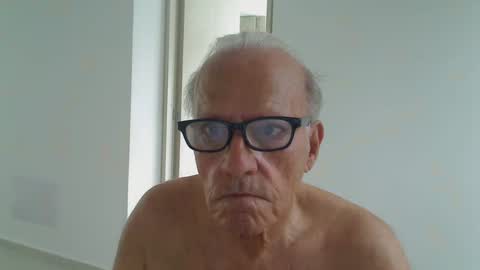 incendiado online show from 10-12-25, 01:21