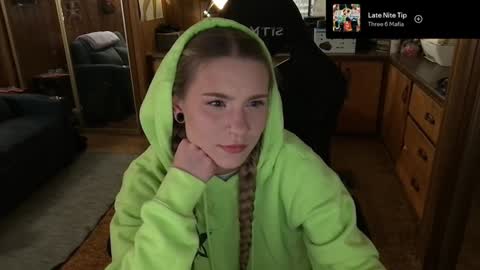 Carter online show from 02-06-25, 04:42