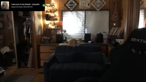 Carter online show from 10-12-25, 06:45