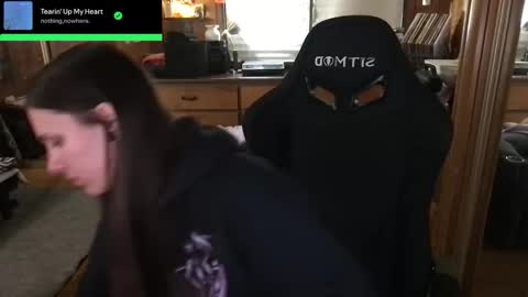 Carter online show from 10-22-25, 05:19