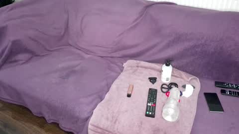 Snapshot of indian_exhibitionist chatting on 12-26-24, 01:07 indian_exhibitionist online show from 12-26-24, 01:07