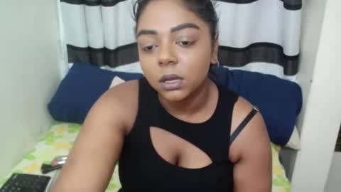 Snapshot of indian_firexx chatting on 09-19-25, 05:42 Tanya online show from 09-19-25, 05:42