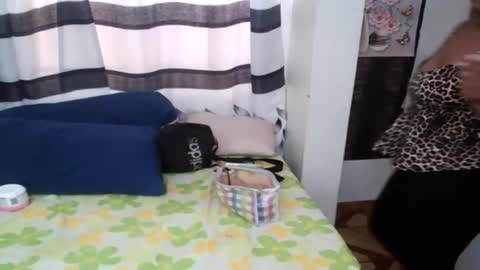 Snapshot of indian_firexx chatting on 09-22-25, 06:15 Tanya online show from 09-22-25, 06:15