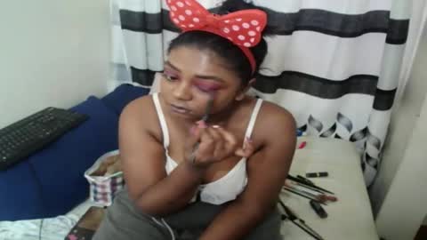 Snapshot of indian_firexx chatting on 09-29-25, 09:25 Tanya online show from 09-29-25, 09:25