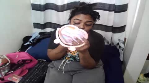 Snapshot of indian_firexx chatting on 10-28-25, 11:36 Tanya online show from 10-28-25, 11:36