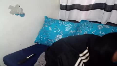 Snapshot of indian_firexx chatting on 11-17-25, 06:41 Tanya online show from 11-17-25, 06:41