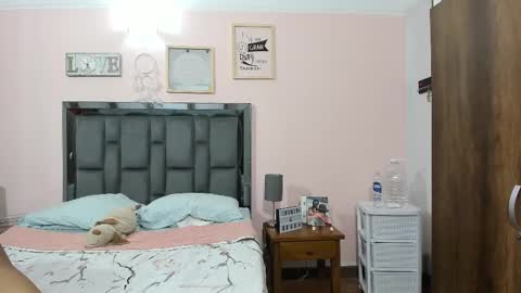 Snapshot of indiana_jones2 chatting on 02-16-25, 11:37 Exclusive Content online show from 02-16-25, 11:37