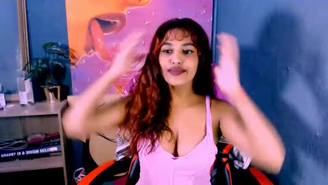 Snapshot of indianangelx chatting on 01-21-25, 08:19 indianangelx online show from 01-21-25, 08:19