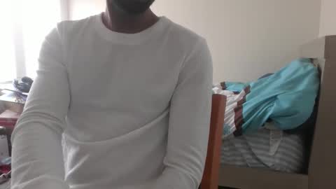 Snapshot of indianboystar chatting on 12-15-25, 06:12 indianboystar online show from 12-15-25, 06:12