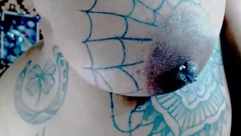 anusha online show from 10-22-25, 01:28