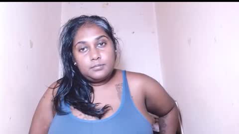 Snapshot of indiancoco chatting on 12-19-25, 06:04 candice online show from 12-19-25, 06:04