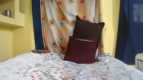 Snapshot of indiancumking chatting on 12-04-24, 04:32 inindiancumking online show from 12-04-24, 04:32