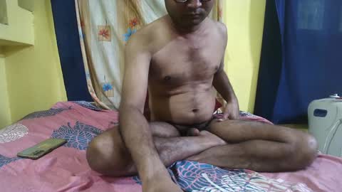 Snapshot of indiancumking chatting on 01-25-25, 10:19 inindiancumking online show from 01-25-25, 10:19