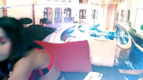 Leah online show from 12-04-24, 08:45