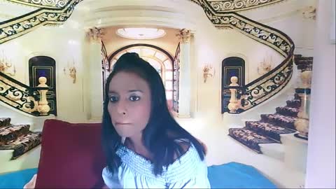 Leah online show from 12-10-24, 04:06