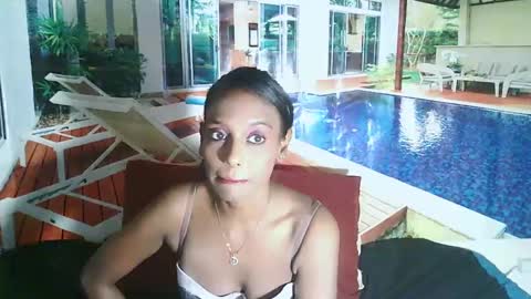 Leah online show from 12-11-24, 05:48